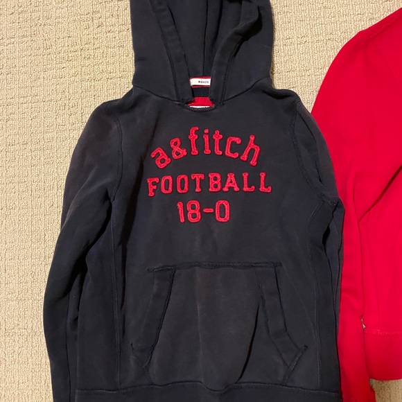 Abercrombie boy sweatshirts total 2 blk and red - Picture 2 of 3